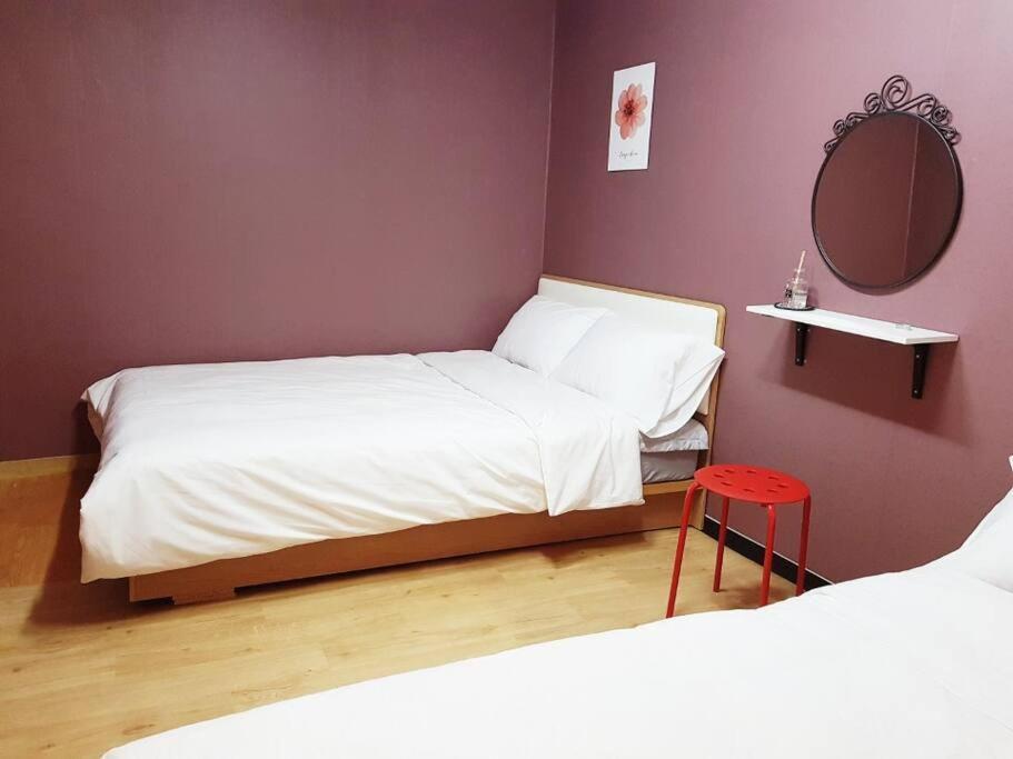 The Art House Hongdae New M-1 Apt 5beds Seoul